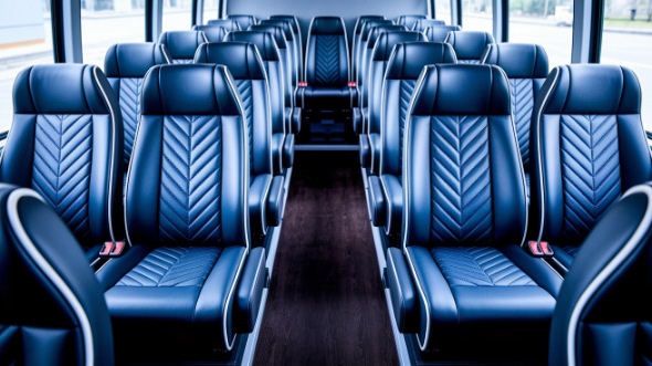 15 passenger minibus rental amarillo